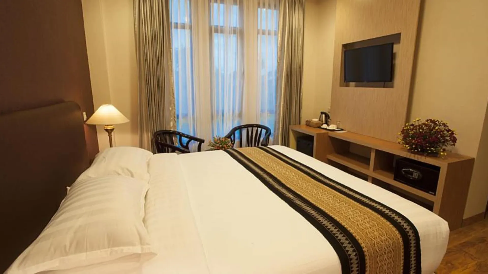 Hotel Kan Yeik Thar Yangon 3*,