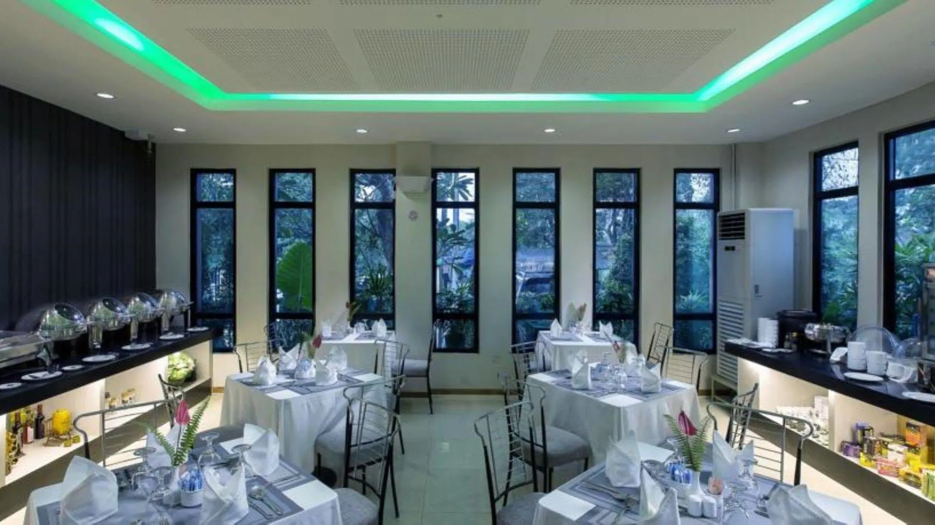 Hotel Kan Yeik Thar Yangon Myanmar